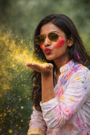 holi prompt gemini girl 4