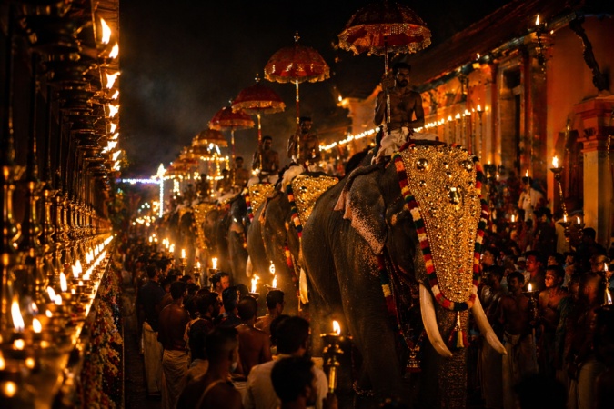 kollam pooram ai prompt 4