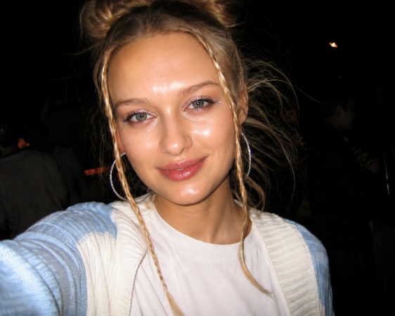 Y2K Flash Selfie Prompt
