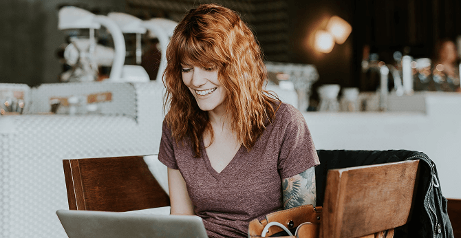a woman annotate PDF with tool